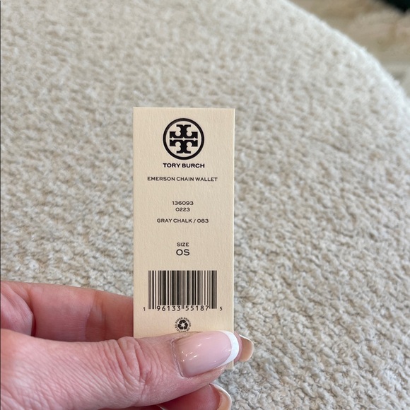 NWT Tory Burch Gray Chalk Emerson Chain Wallet - Picture 8 of 9